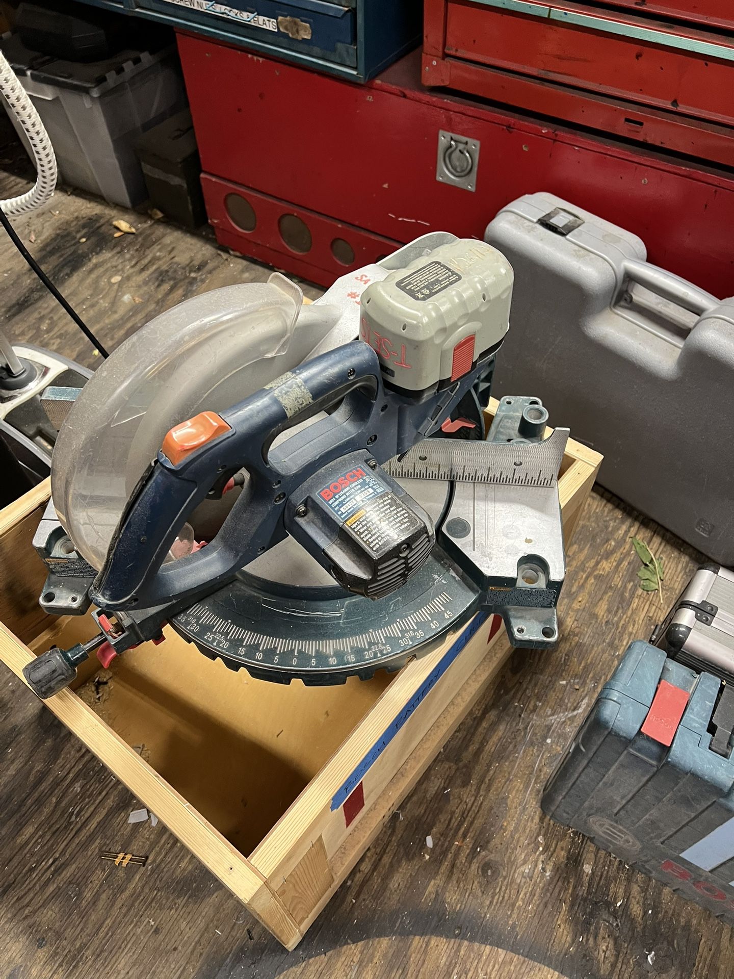 Cordless Chopsaw