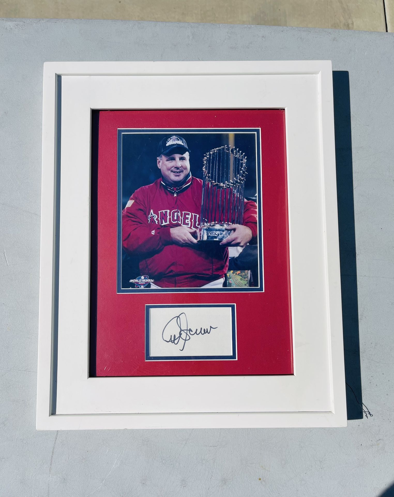 mike soschia Autograph, Mike Trout 99 Of 2500 Pic With Collector Coin And Ohtani Snow Globe Price For All 3