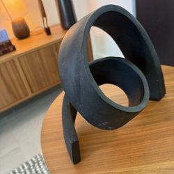 Modern Sculptural Decor 