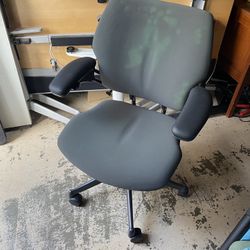 Humanscale Freedom Task Chair