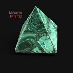 Malachite Genuine Stone Pyramid from Congo Africa 70.9g STUNNING
