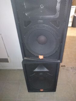 Jbl Jrx 100 15 Pulgadas  Poco Usó  Un Par Trabaja Bien Todo Original