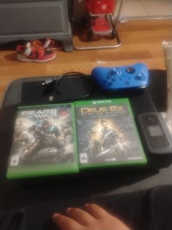 Xbox One Bundle – Controller & 2 Games