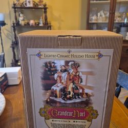 Grandeur Noel Lighted Ceramic holiday House