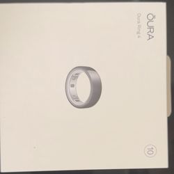 Brand new and sealed Black Oura Ring Gen 4 – Size 10.