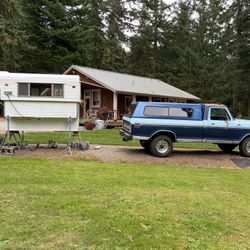 1977 Ford 4x4 4 Speed 1974 Alaskan Camper 