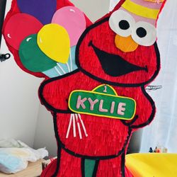 Customized Piñatas 