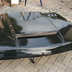 Chevy Silverado 2007 2013 Hood The Hoods Have Two Little Cracks 