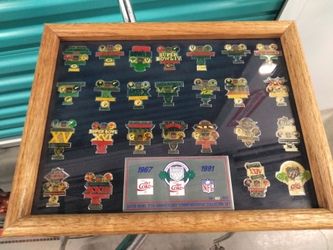 NFL pins