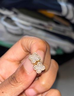 10k Gold Studs
