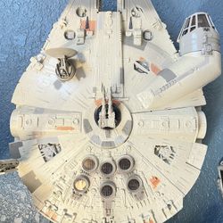 Kenner Star Wars Power Of The Force Millenium Falcon