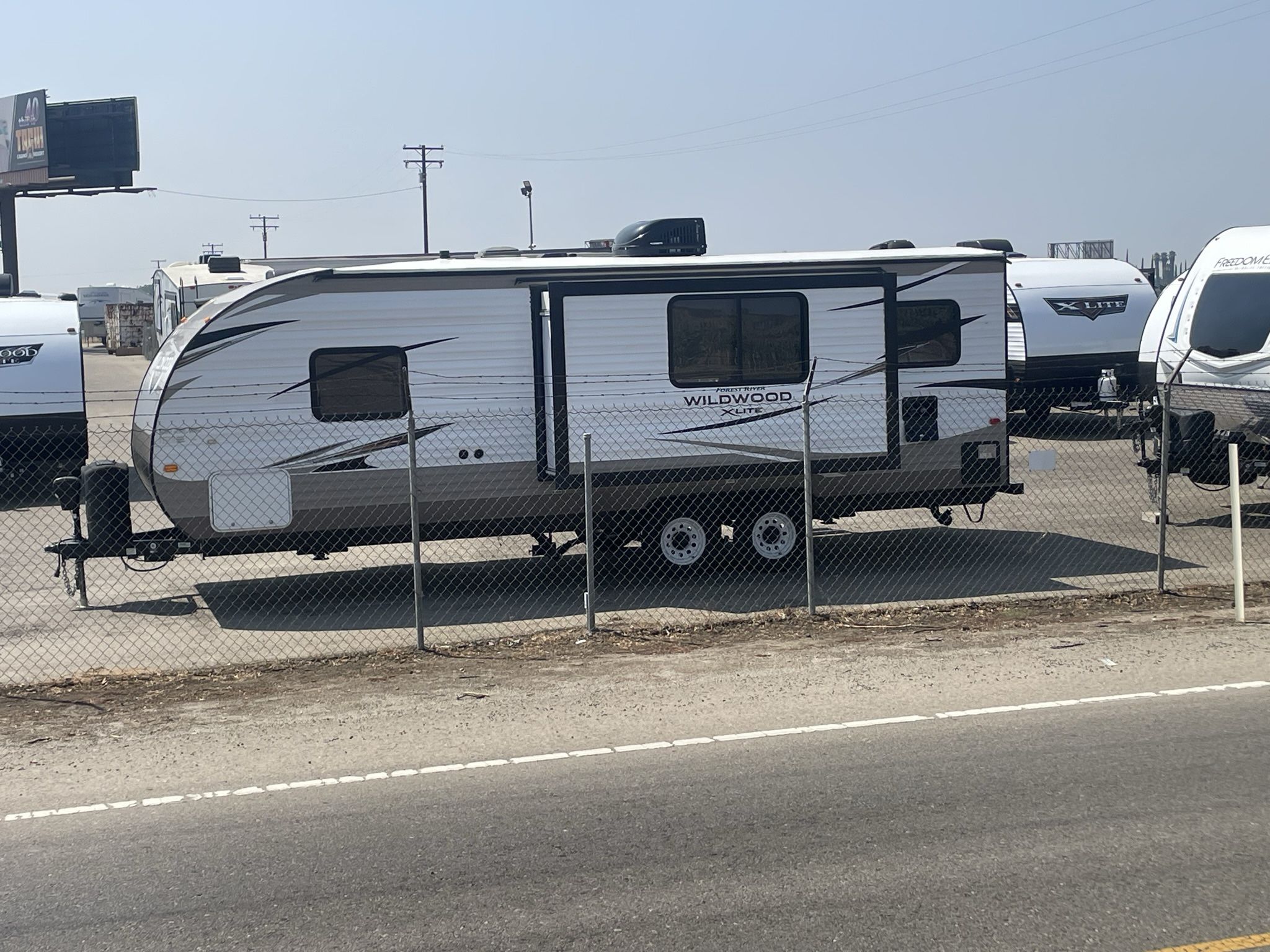 19 ‘ Forest River 2019. X- Lite