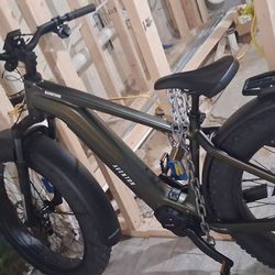 Aventon  Large E Bike