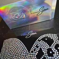 Selena MAC muy Siento Muy Excited Eye Shadow Pallet