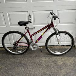 Roadmaster 26" Granite Peak Women's Mountain Bike
