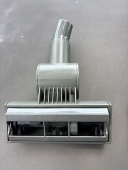 Designed for Shark vacuum models NV22S, NV27, NV42, NV44, NV46, NV71, and NV80. Removes pet hair from furniture, upholstery, and stairs.  Pick up loca