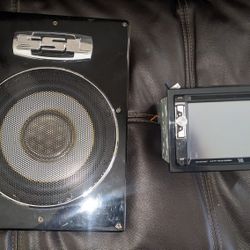 Double Din Stereo + Amplifier & Subwoofer. 👌🏼🤝🏼
