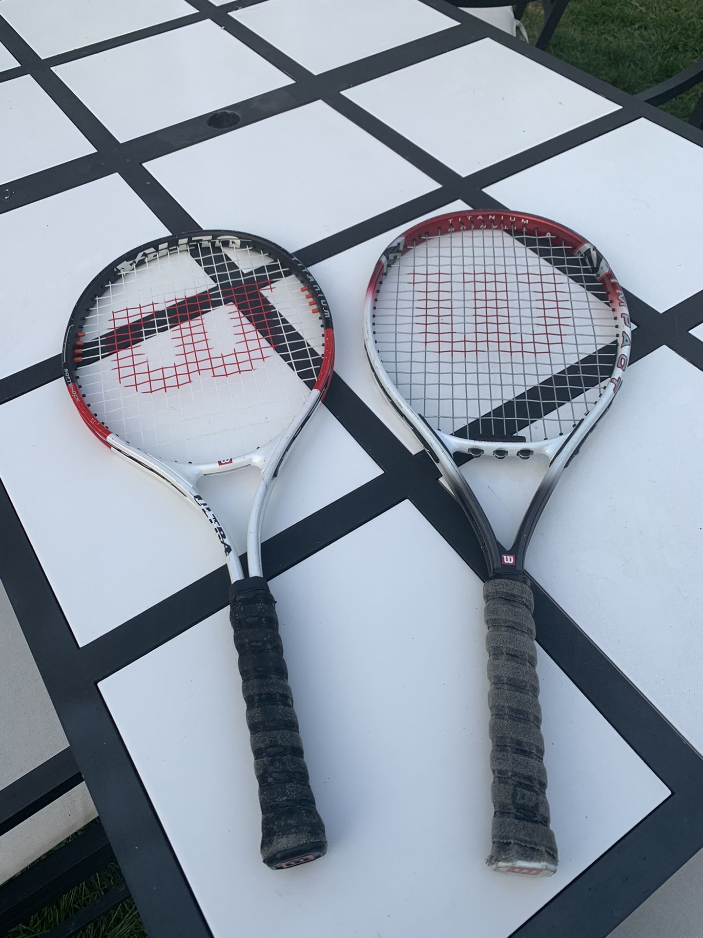 2 tennis rackets