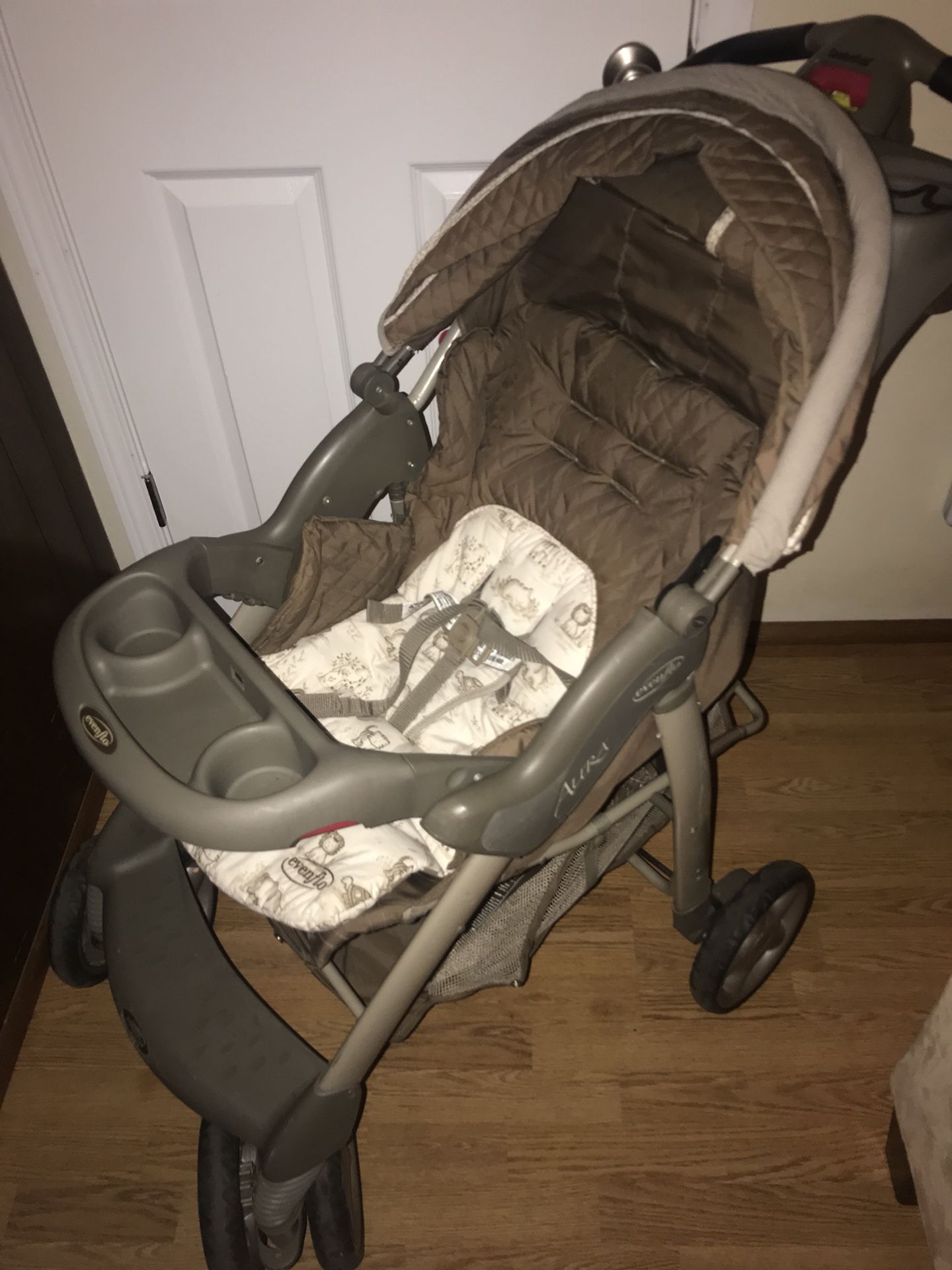 Evenflo baby stroller