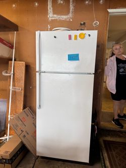Refrigerator Freezer - Good Condition
