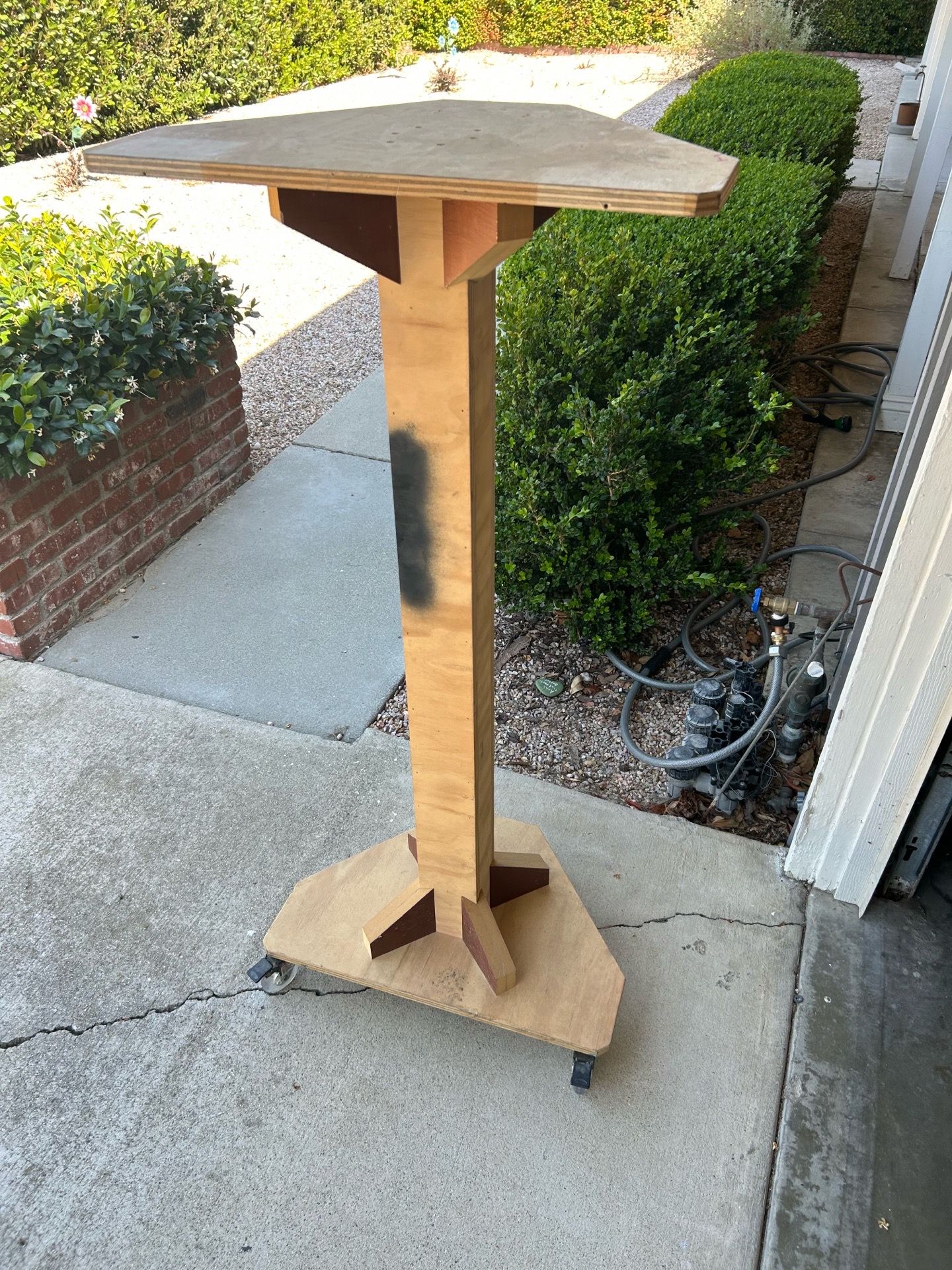 Custom rolling stand free