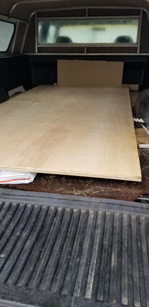 BIRCH MARINE PLYWOOD 4 × 8 12SHBIR