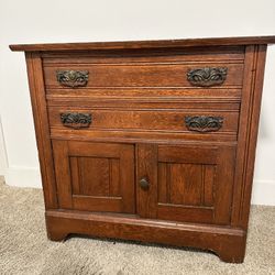 Antique Bedroom Set. 