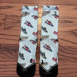 Boys Size Large Feat Athletic Socks With Cars