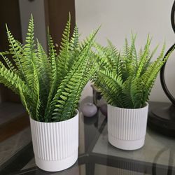Der Rose 2 Pack 11.5" Fake Plants Artificial Ferns for Outdoors Faux Plants