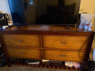 Dresser 4 drawers