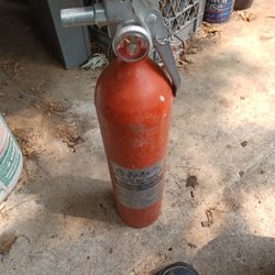 Fire extinguisher