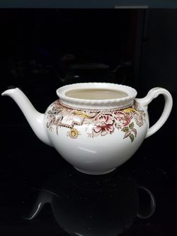 Vintage Devonshire teapot England