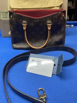 Louis Vuitton (pallas Tote Bag