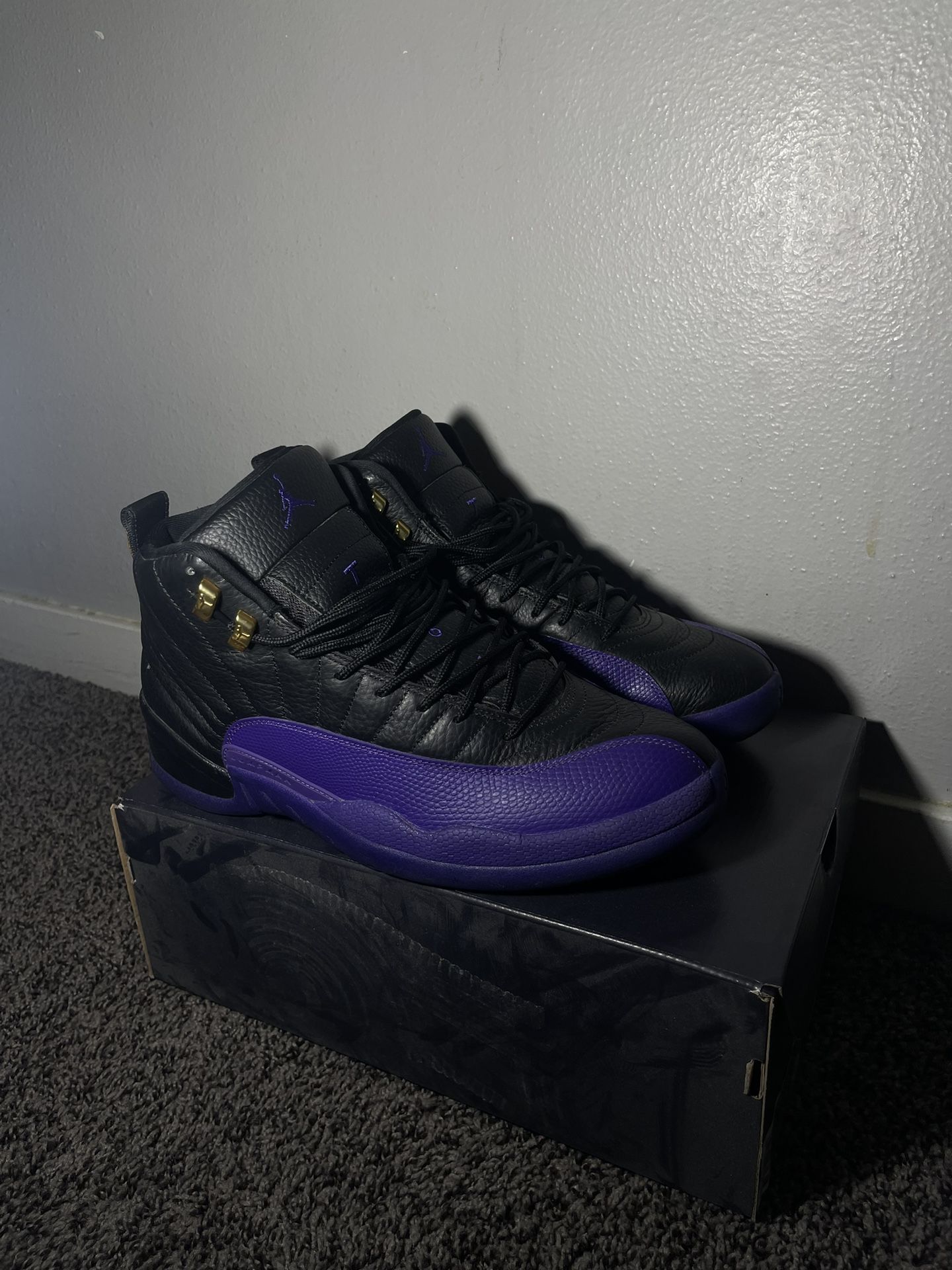 0$ (best Offer) Brand New With Box