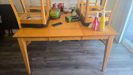 Free Dining table