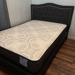 Queen Size Bed Frame With Mattress 