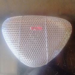 Edelbrock carburetor cover