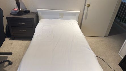 Twin bed and mattress