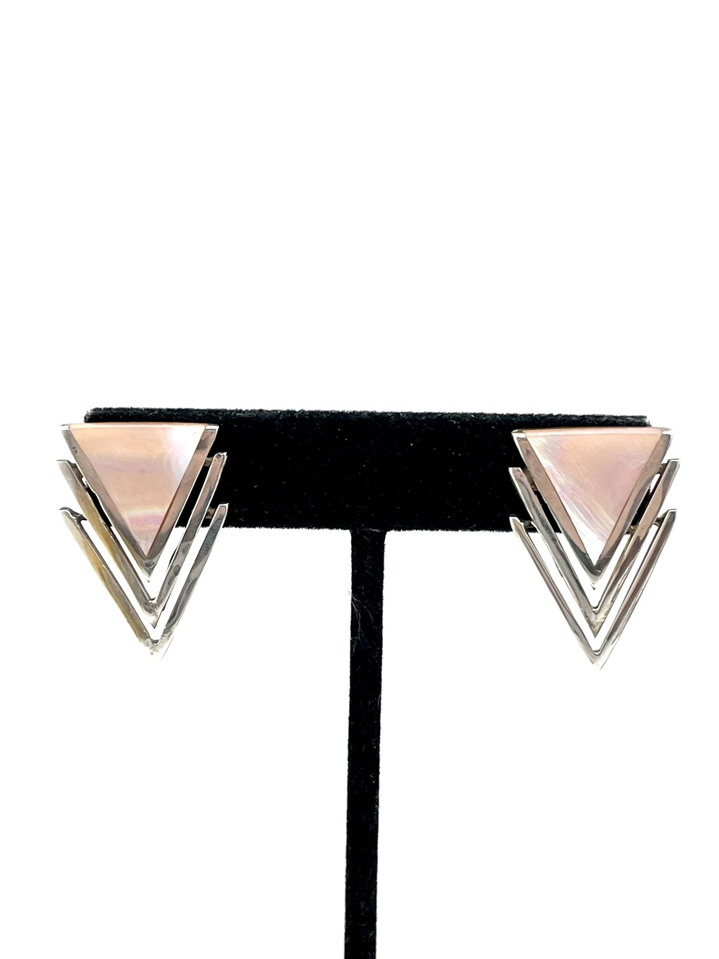 Navajo AM Sterling Shell Earrings