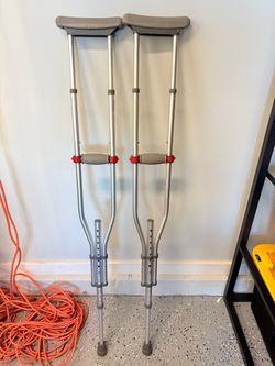 Adult Crutches