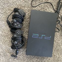 Ps2 With 2 Controllers And Wires 