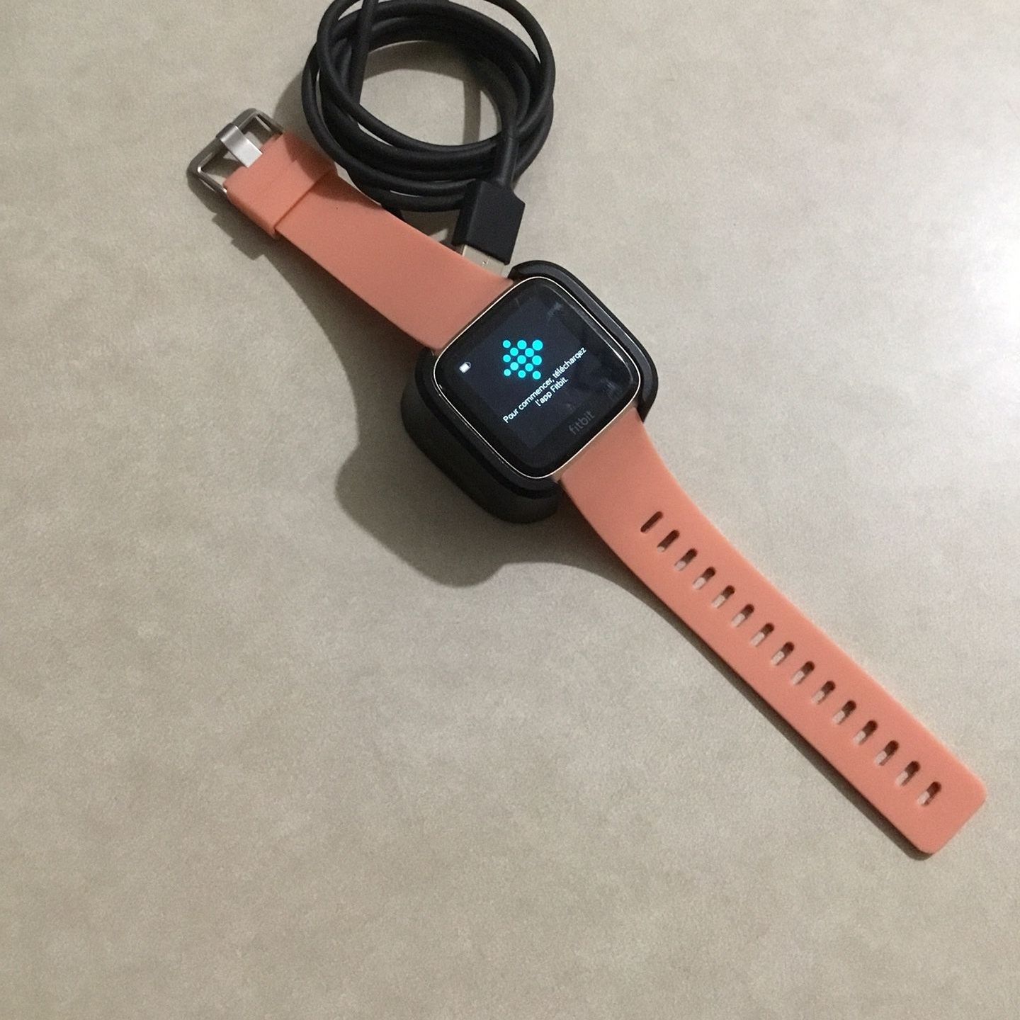 Fitbit Versa Smart Watch Fitness Activity/ Charger