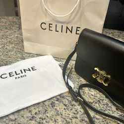 classique triomphe bag in shiny calfskin black