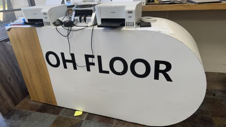 Reception Desk / Front Counter – Modern Design – Solid & Sturdy