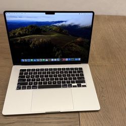 Apple MacBook Air 15” M3 24GB RAM 512GB SSD 2024 Silver With Apple Care - 2027