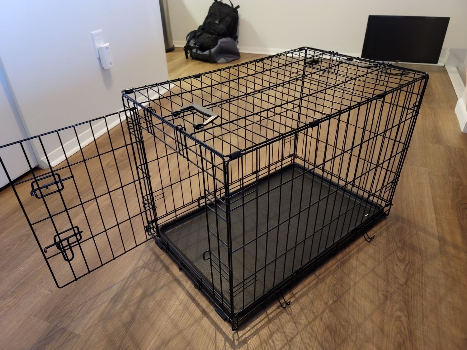 Dog Crate 30 length 22 hieght