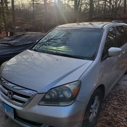 2005 Honda Odyssey 