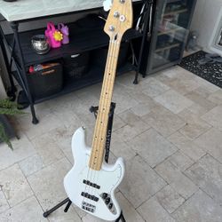 Fender Player Jazz Bass (Mexican)