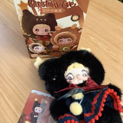 Nommi Christmas Blind Box opened