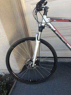 GT Men s Hybrid Talera 4.0 Bike for Sale in Tustin CA OfferUp